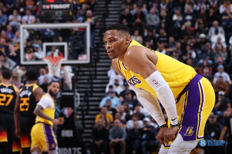 球队以防守 球队以防守